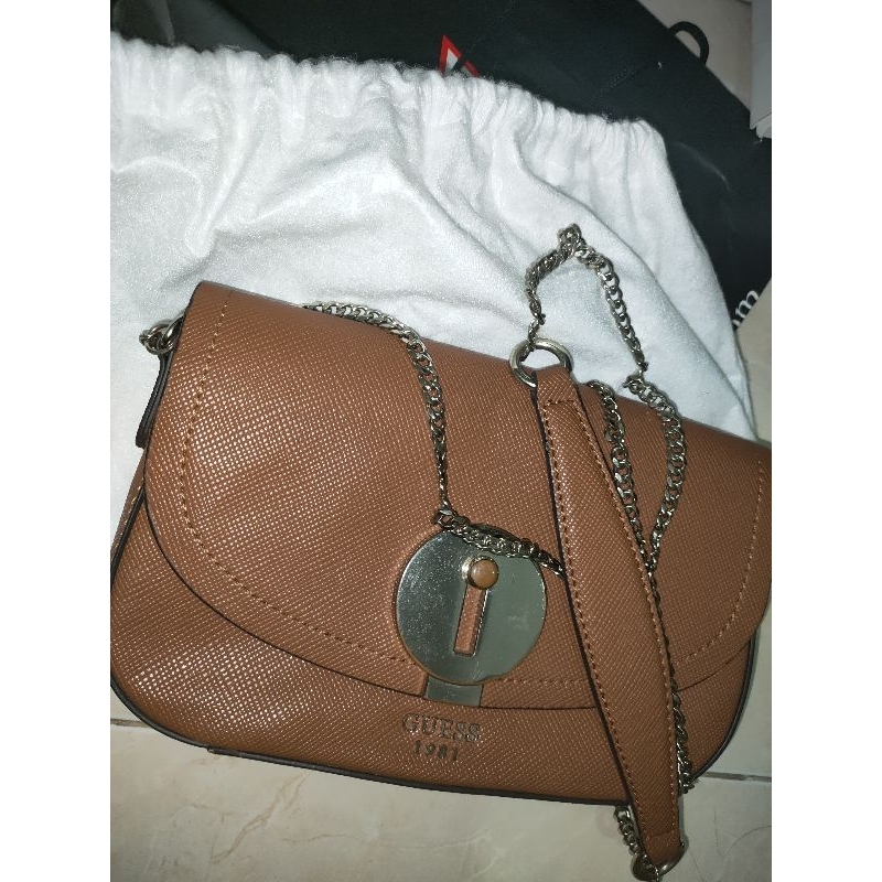 PRELOVED Tas Guess Original (Brown Sling Bag)