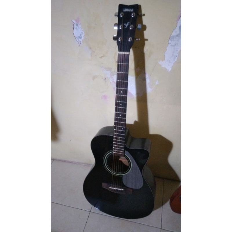 Gitar yamaha fs 100c original.