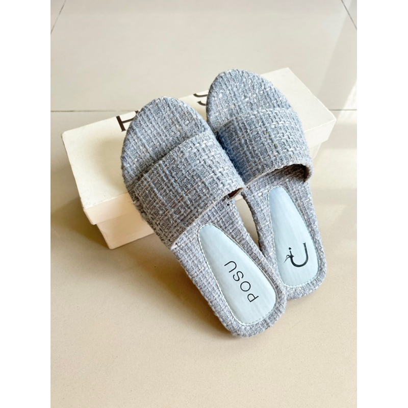MOCELI - POSU sandal wanita flat slip on / tweed (preloved)
