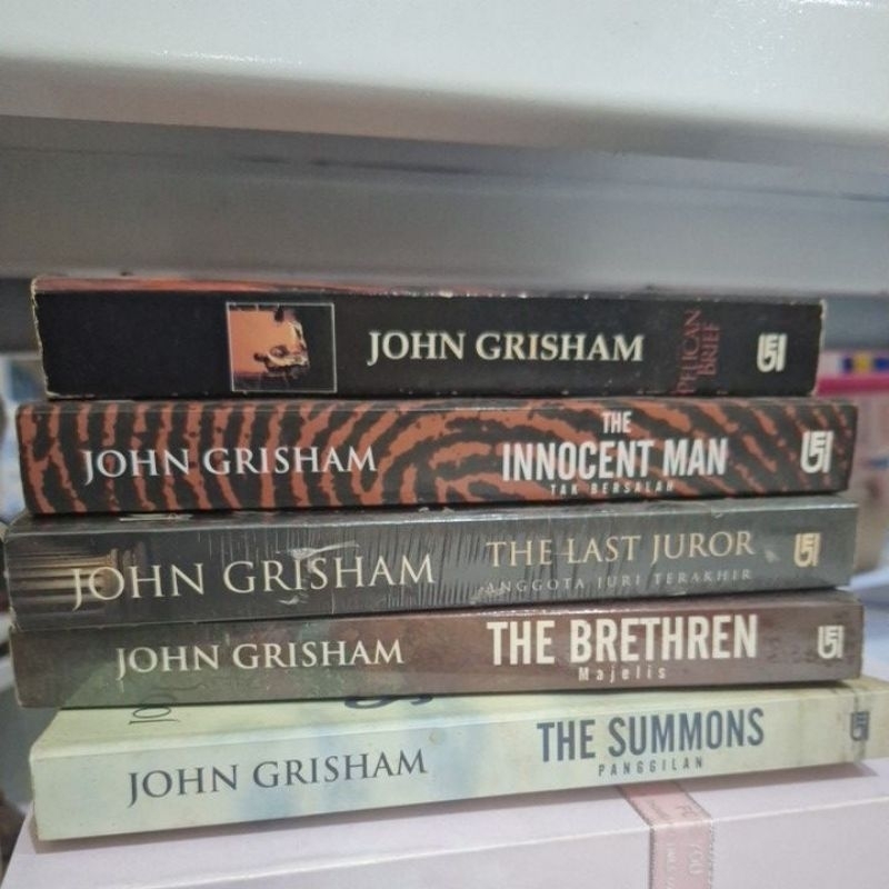 Novel The Firm/The Pelican Brief/Innocent Man/Majelis/Panggilan oleh John Grisham