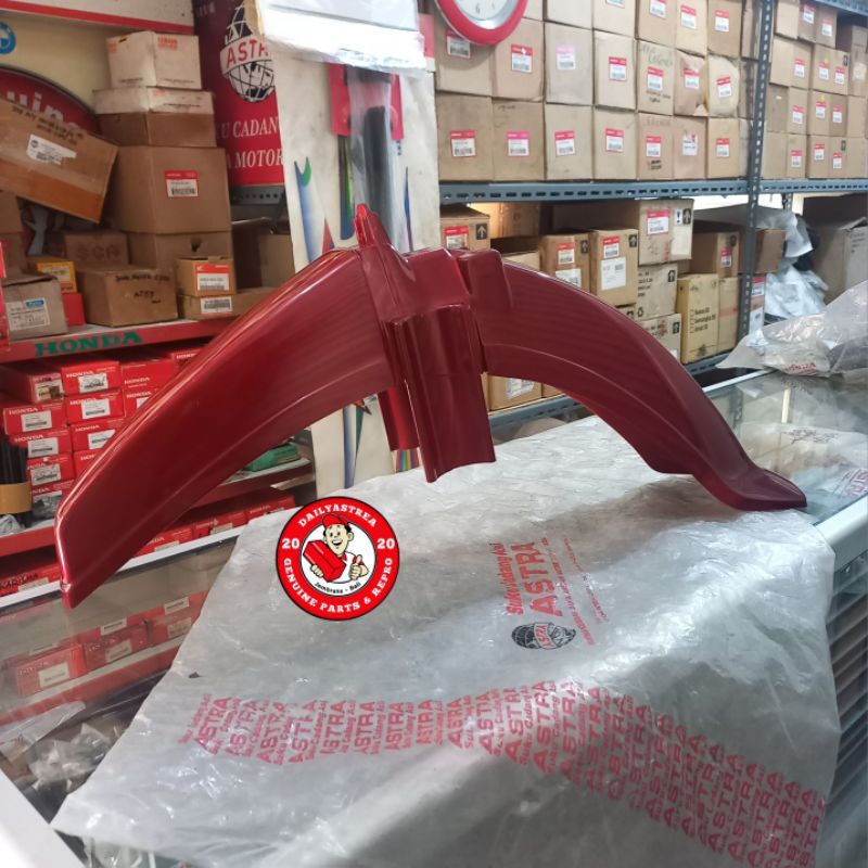 FENDER FRONT SLEBOR SPAKBOR SAYAP MERAH DEPAN HONDA ASTREA PRIMA ORIGINAL ORI 61100-GN5-900ZE