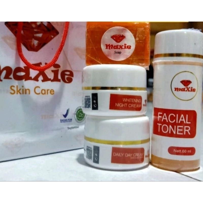 PAKET CREAM MEXIE GLOW BARU BPOM ( cream mexie glow terbaru )