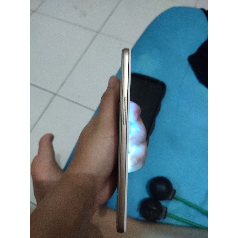 Oppo f1s batangan aja masih mulus