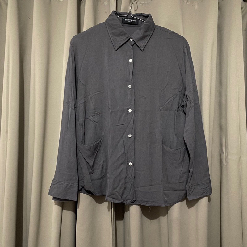 preloved kemeja berrybenka hestia pocketshirt grey -kemeja grey