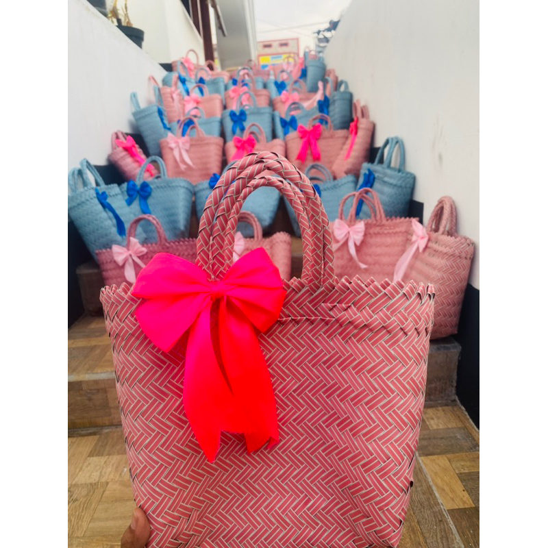 

Tas Hampers Pink, Bisa Tambah Pita Kartu, Lebaran, Hamper, Goodie Bag, Kiriman, Bingkisan, Souvenir, Suvenir, Tahlilan, Tujuh Bulanan, Mitoni, Parcel, Parsel, Cendera Mata, Oleh-Oleh, Sedekah, Sumbangan, Tasyakuran, Syukuran, Akikah, Aqiqah, Haul, Kiriman