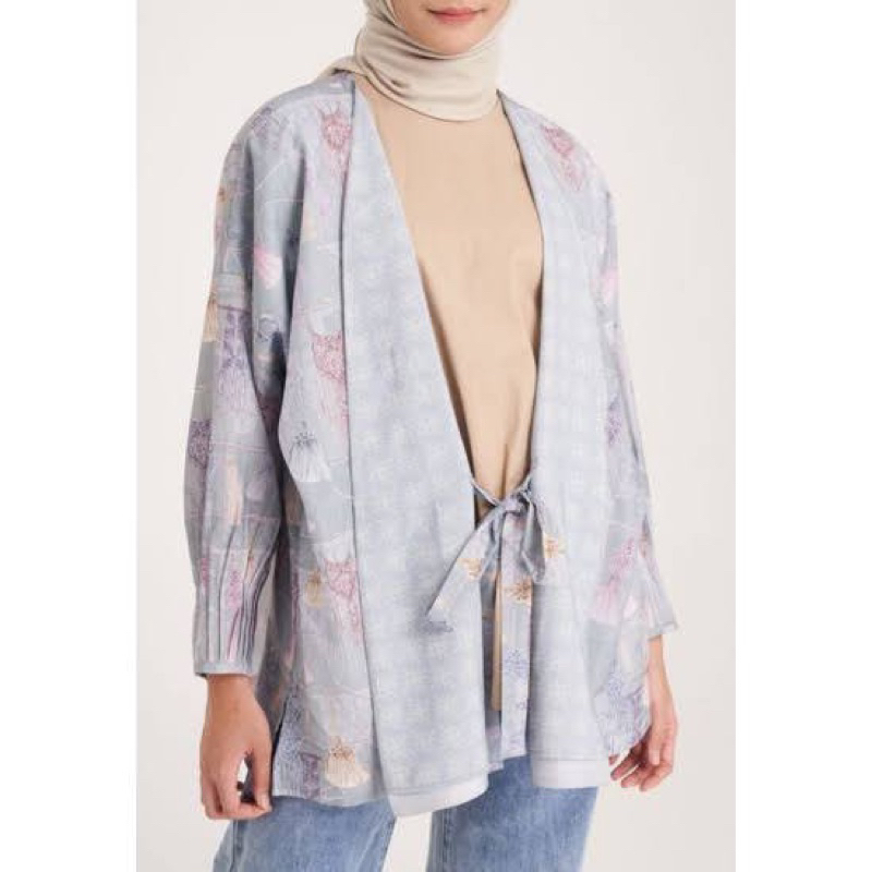 Oxana Outer Grey Ria Miranda Preloved