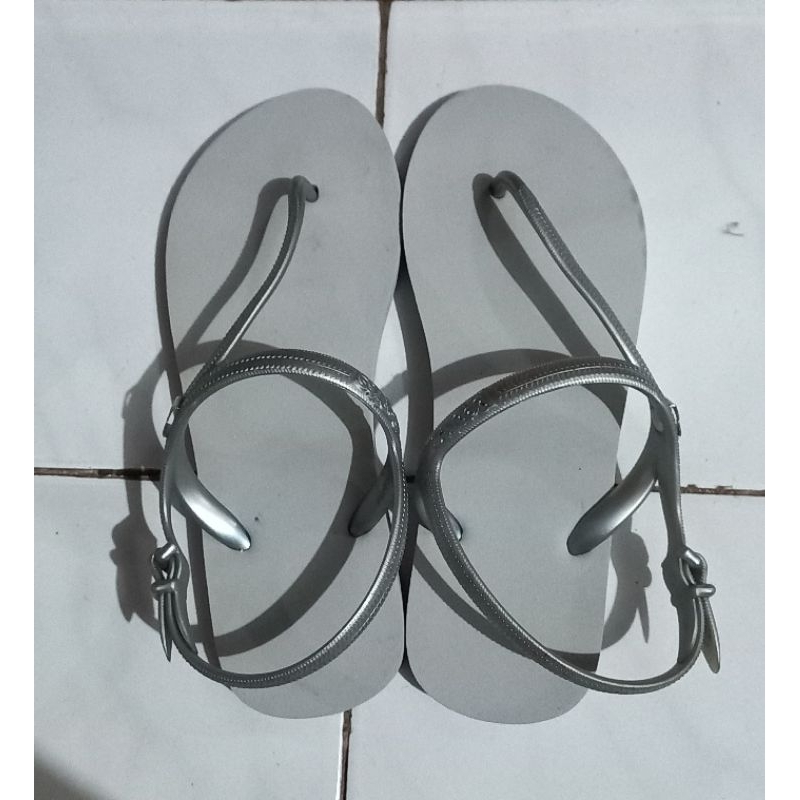[Preloved] Popits Sandal Original - Coco Flat Gray