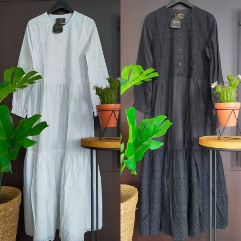 Monel EYELET DRESS @Monel Chavians