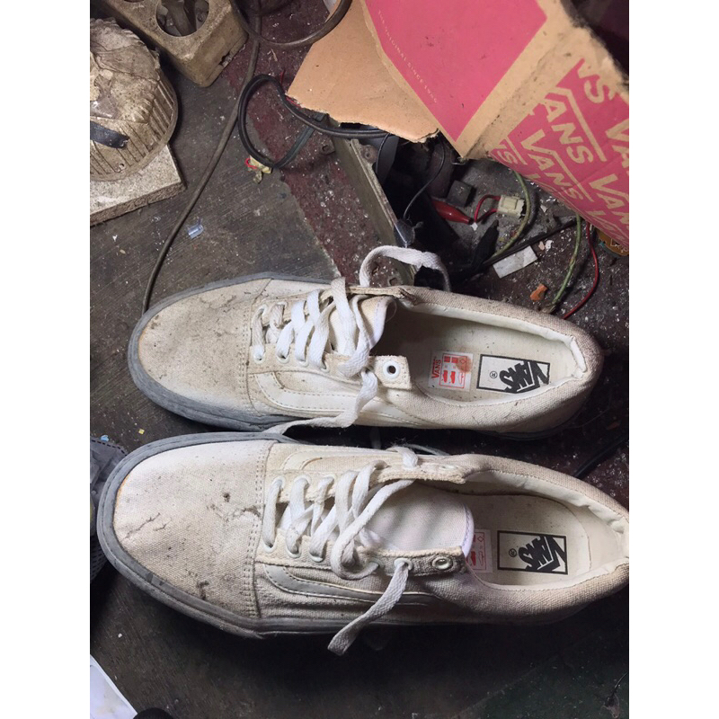 sepatu vans second