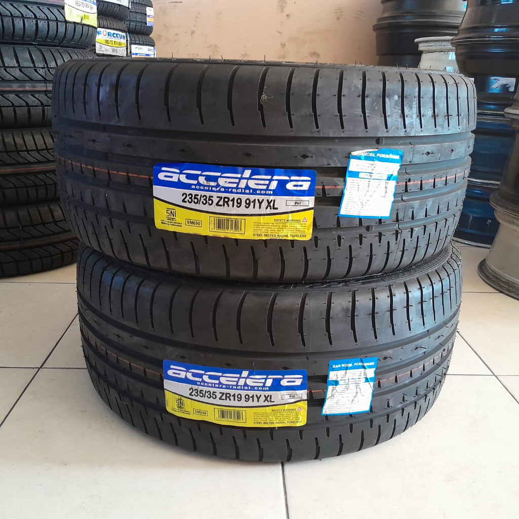 Accelera 235 35 R19 Phi Ban Mobil bekas Murah Ring 19