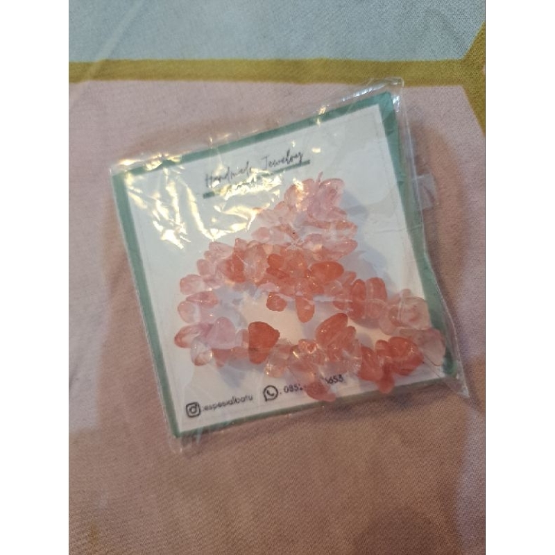 Gelang Batu Asli Warna Pink