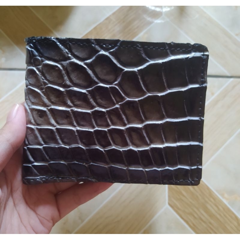 Dompet Kulit Buaya Asli dari Papua