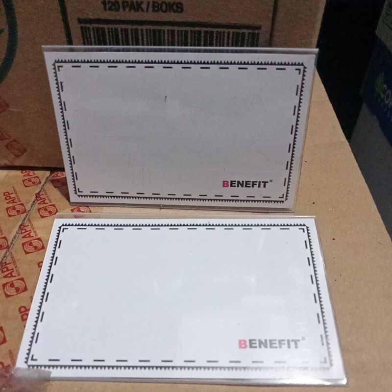 

name tage benefit id card peniti / boxs