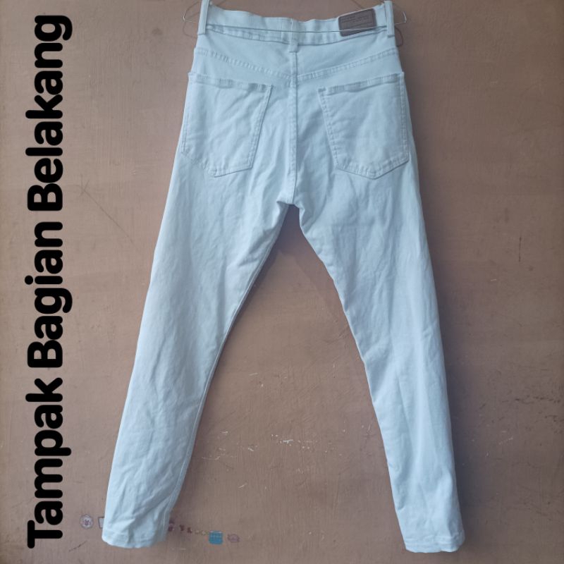 CELANA PANJANG JEANS PRIA/WANITA BRAND PULL AND BEAR SECOND/PRELOVED.