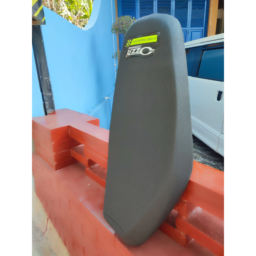 TERLARISJok MOTOR FIZ R MODEL ROADRACE KULIT AMPLAS OZZA-Jok ROADRACE MOTOR YAMAHA VEGA LAMA MODIF R