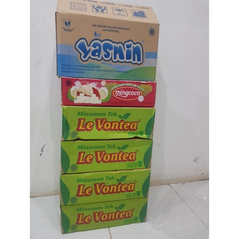 

Kardus Bekas Minuman Gelas