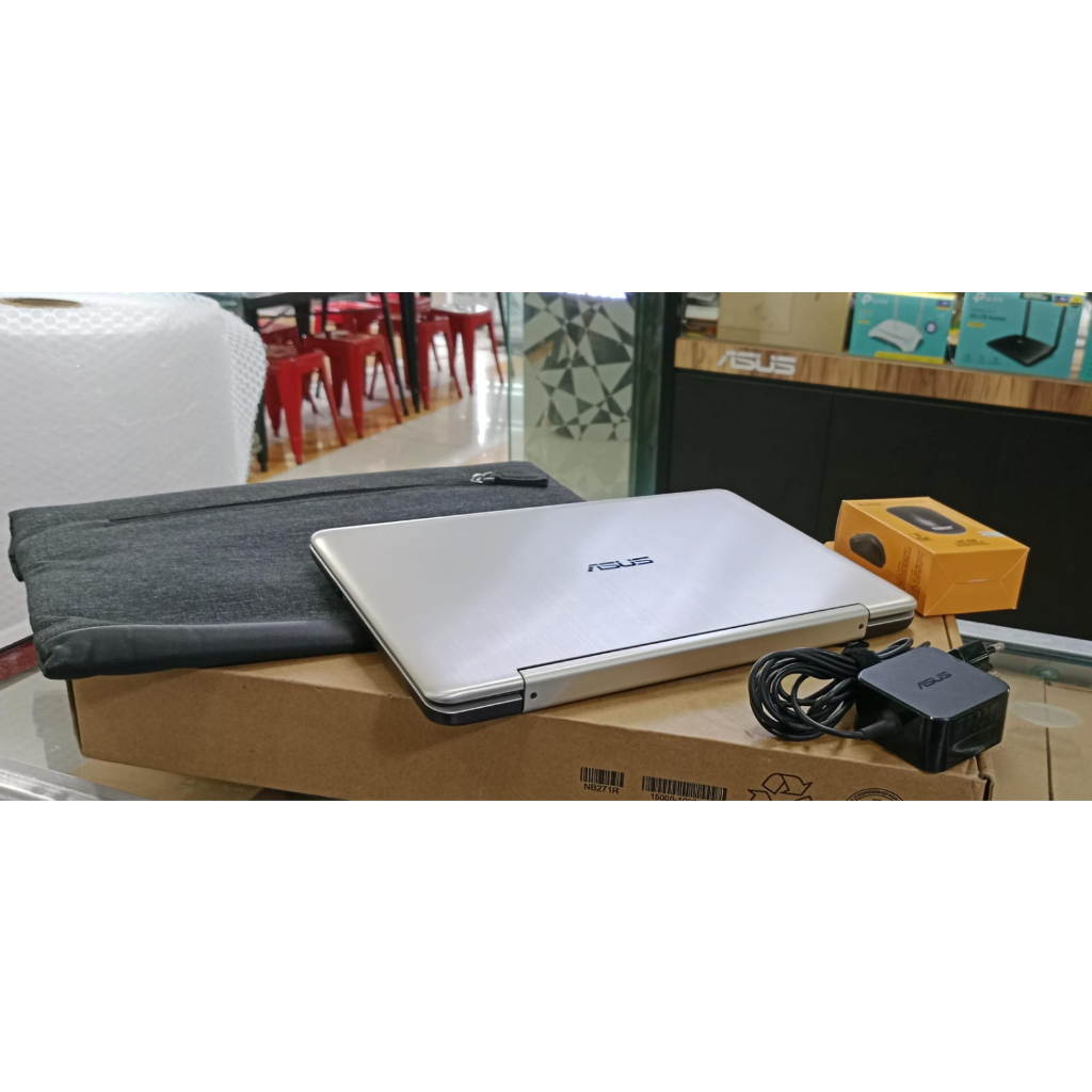 Notebook Touchscreen 11,6 inch Ram 4 gb Hdd 500gb Laptop Notebook Asus