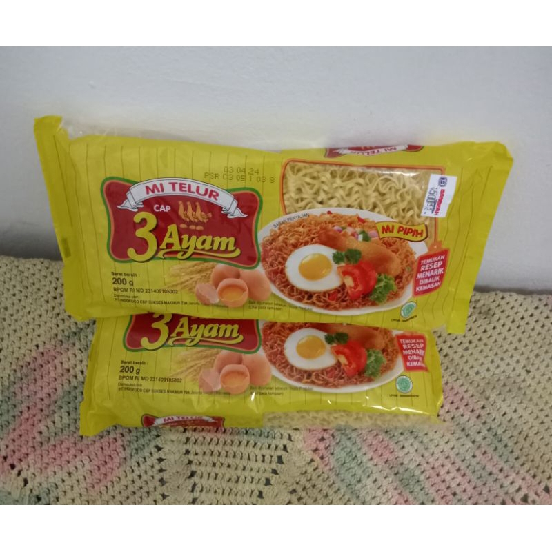 

Mie Telor cap 3 ayam (200gr)