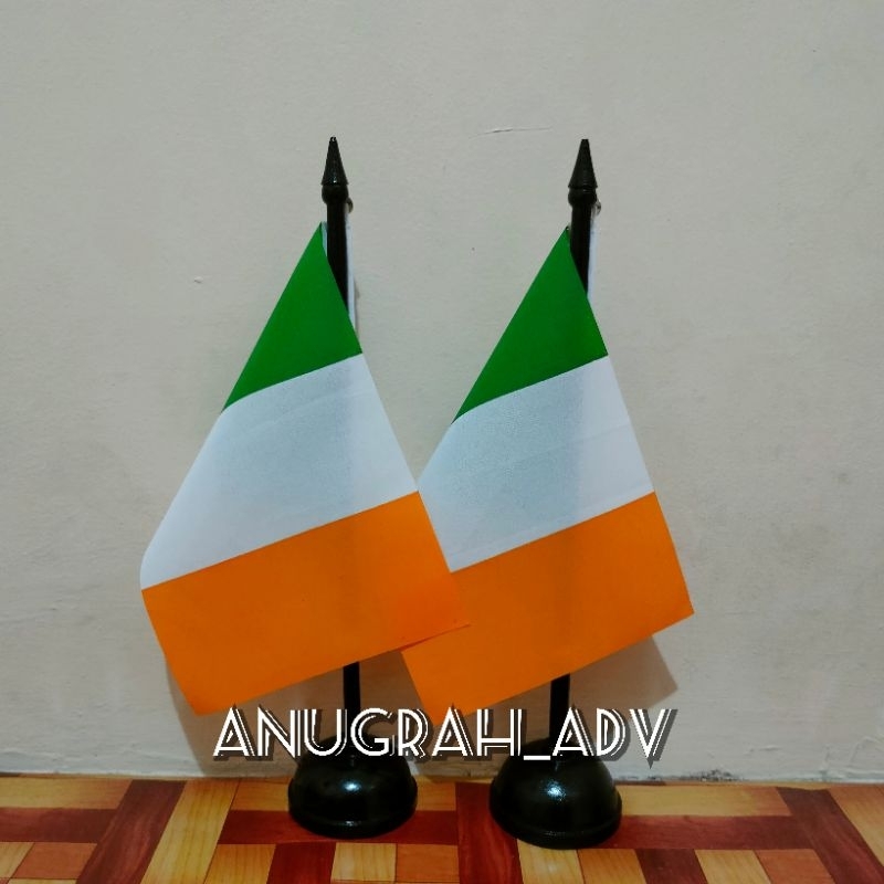 

tiang kayu bendera meja IRLANDIA