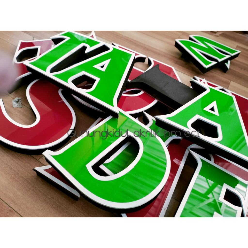 HURUF TIMBUL AKRILIK+SPON EVA/ATI 2 WARNA MURAH AKRILIK