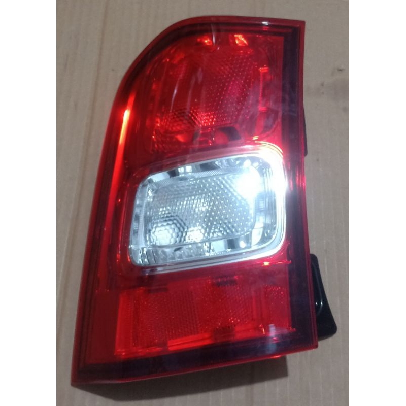 stoplamp LH Suzuki ignis
