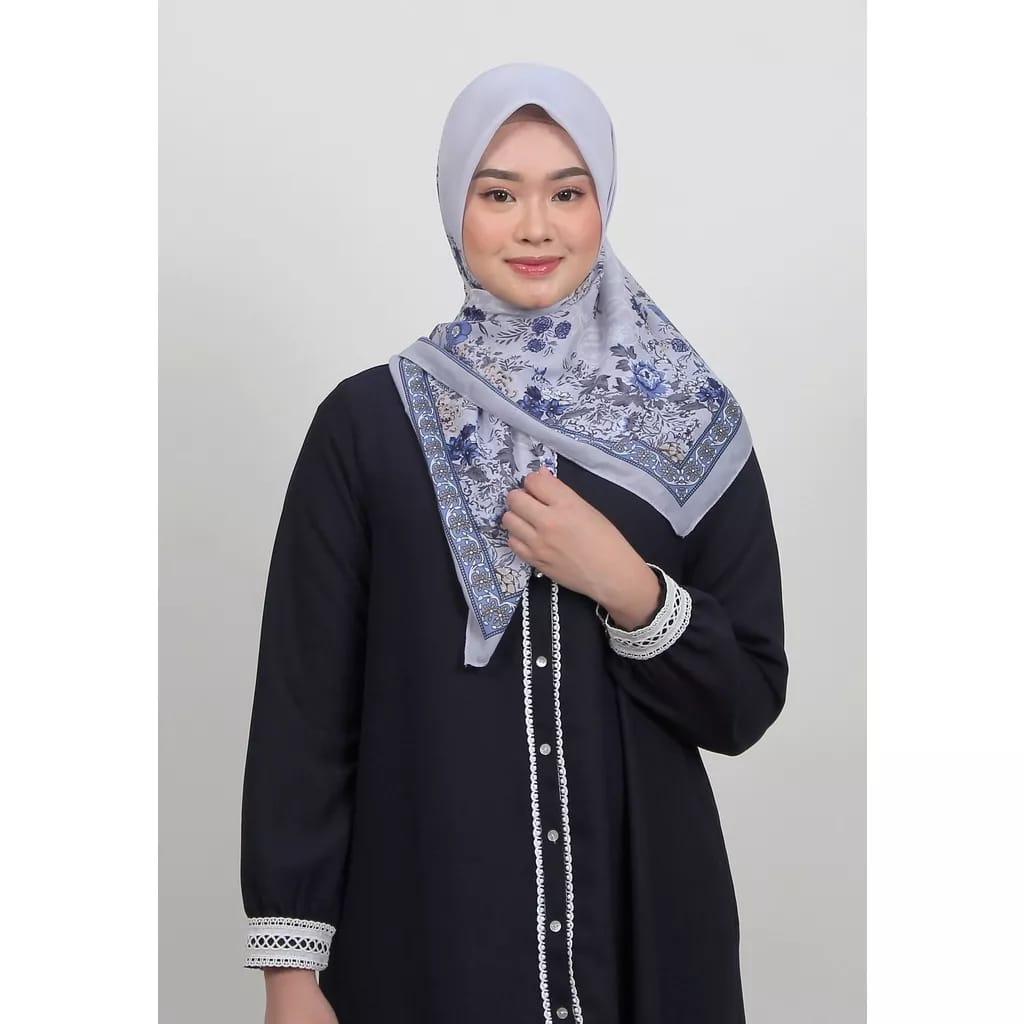 Zoya Vazza Scarf - Kerudung Hijab Segiempat Motif - Bahan French Voal Abu