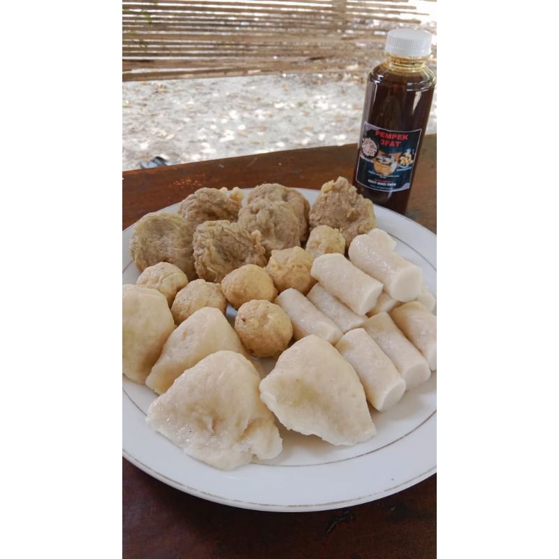 

Pempek Palembang / Vacum Frozen / + Cuka / 1 Kg bisa campur