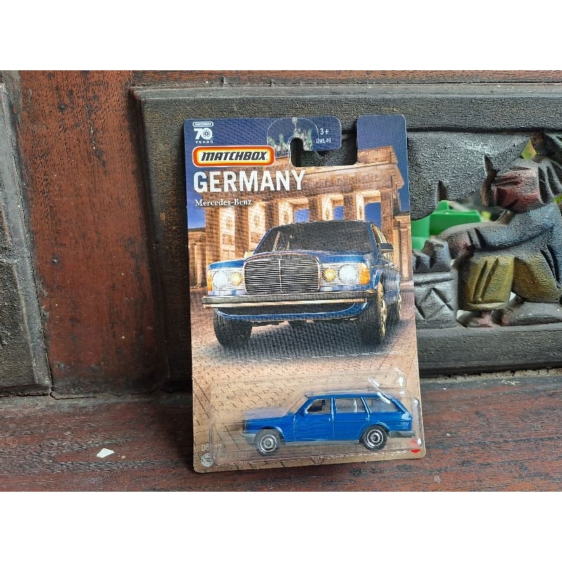 Matchbox Germany Mercedes Benz W123