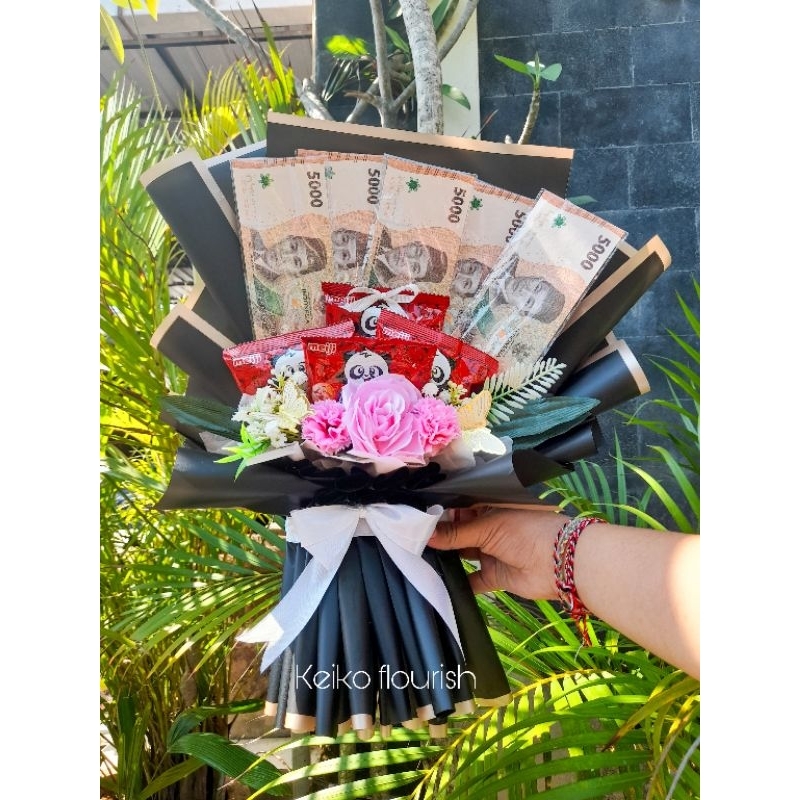 

Buket Money/Hadiah Kado Wisuda atau sempro/ Kado ulang tahun atau Anniversary termurah (Free Kartu ucapan ❗❗❗) SUDAH TERMASUK UANG