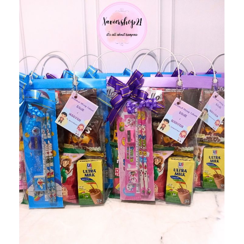 

Paket snack ulang tahun + ALAT TULIS LENGKAP + FREE CARD