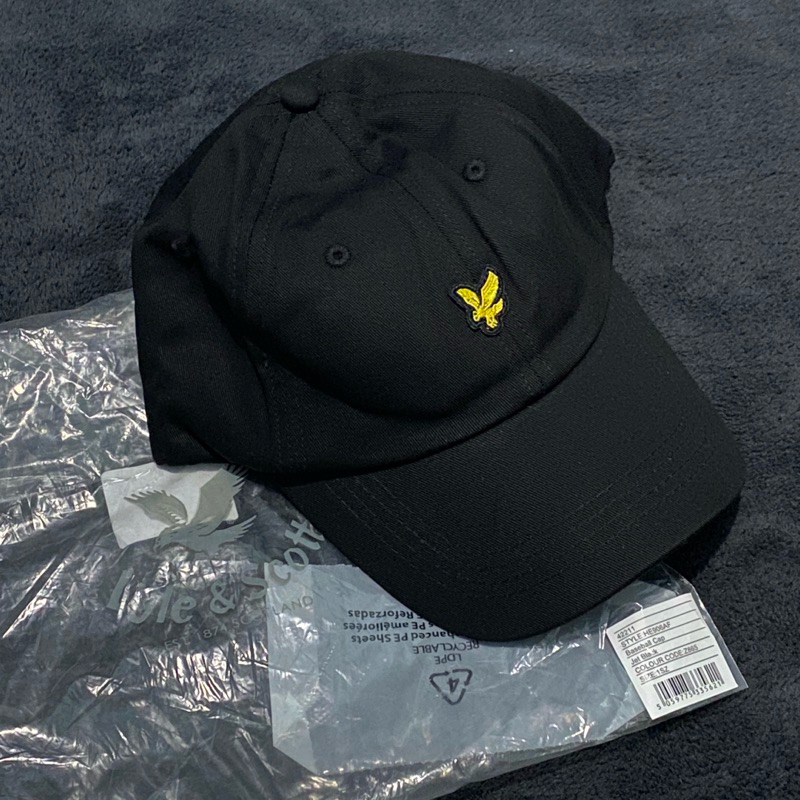 caps lyle & scott