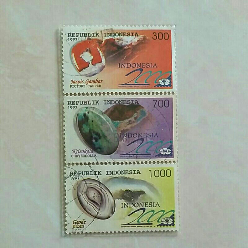 

(AB) Perangko Indonesia 1997 Batu Mulia Seri 1 Set Lengkap 3pcs Used