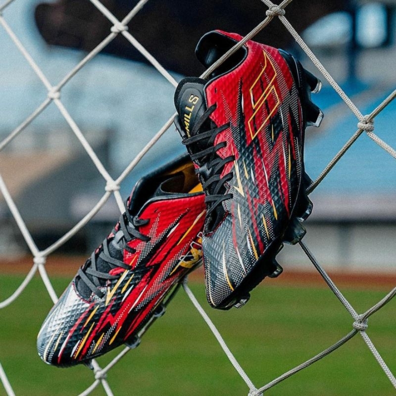 SEPATU BOLA MILLS XYCLOPS BLAST OBRAL ORIGINAL