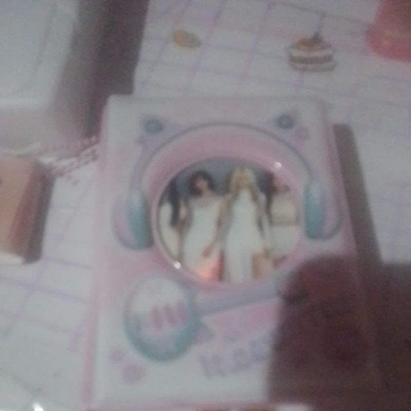 random PC hologram aespa