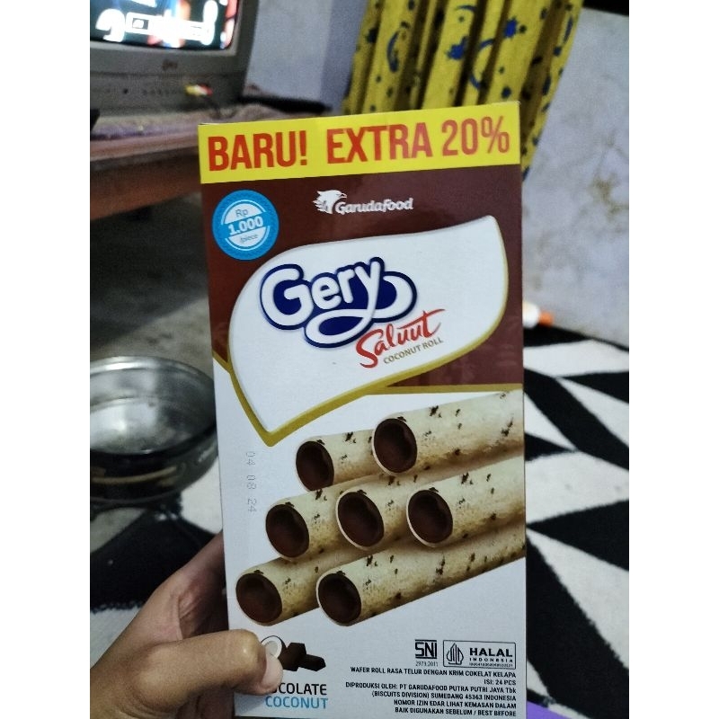 

Gery salut coconut rol coklat kelapa isi 24