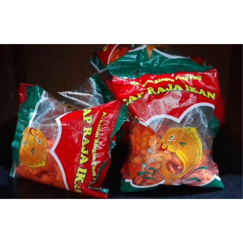 

Snack Raja Ikan 14gr - 1 renteng