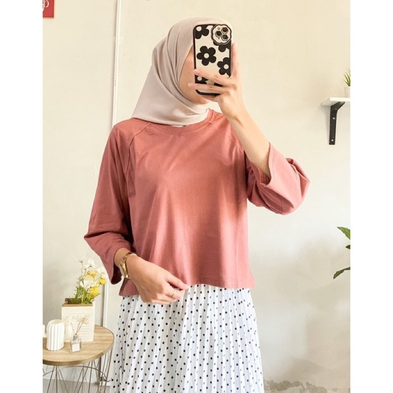 	 KAOS CROP TOP BASIC OVERSIZE COTTON COMBED 30S LENGAN 3/4 HIJAB FRIENDLY OVZ	