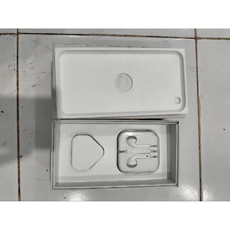 dus box + isi iphone 6 plus seken