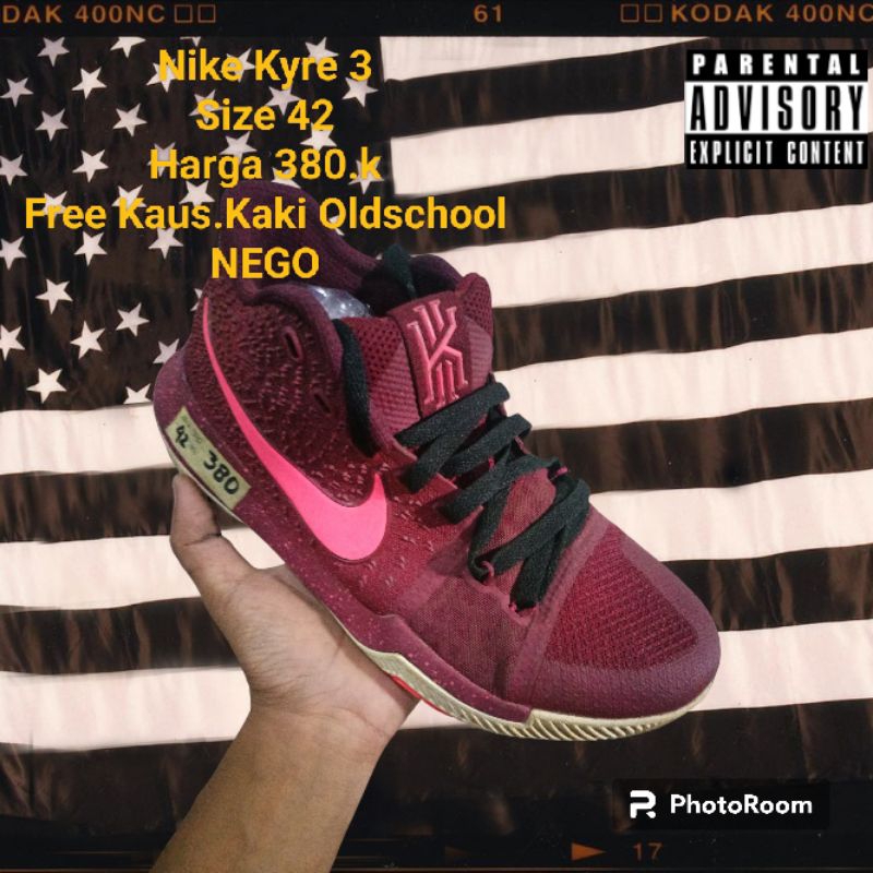 SEPATU X KYRIE 3