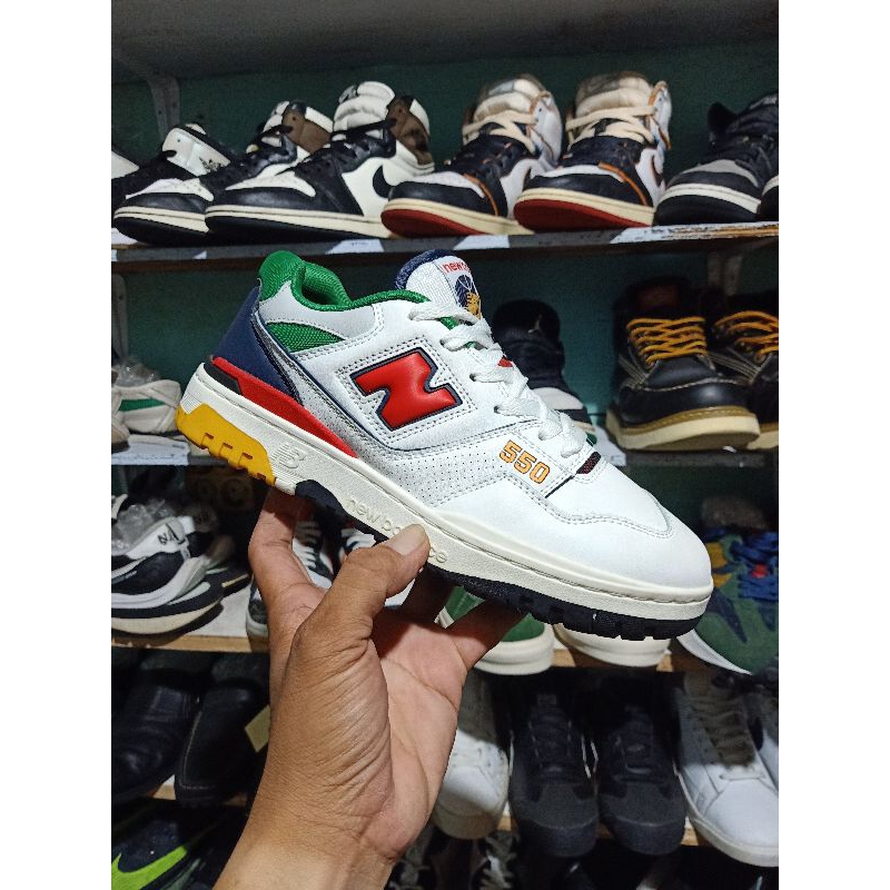 Sepatu New Balance 550 Size 41/42 ( Second )
