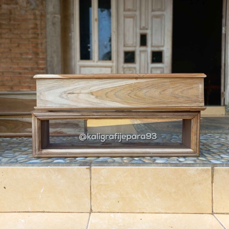 Loster lebar 40cm Kayu Jati, Angin-Angin Rumah, kasa anti nyamuk