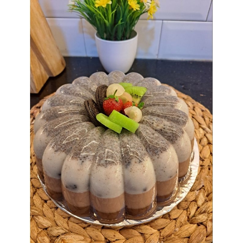 

BISA DADAKAN CHAT DULU, ANEKA PUDING KUE ULTAH HAMPERS UCAPAN