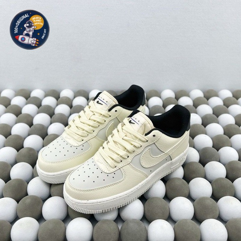 Nike Womens Air Force 1 '07 Low LX "Sail/Coconut Milk/Light Ultramarine" Original BNIB