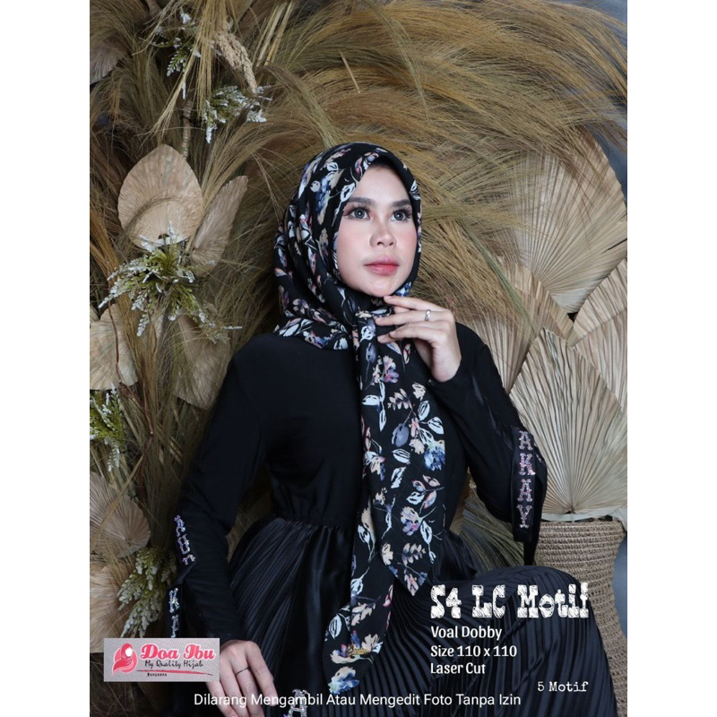 HIJAB SEGIEMPAT DOBBY MOTIF