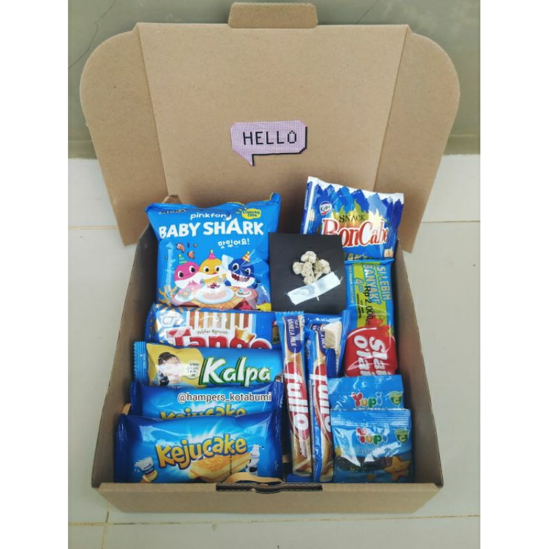 

SNACK HAMPERS