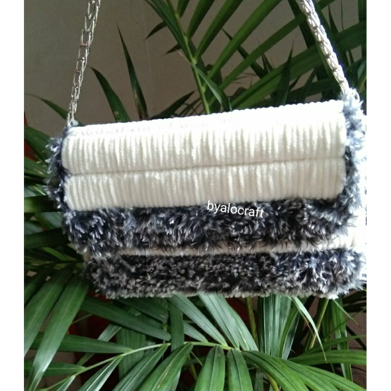 TAS RAJUT, TAS CANVAS RAJUT, TAS KANVAS PLASTIK, BENANG CHINLE