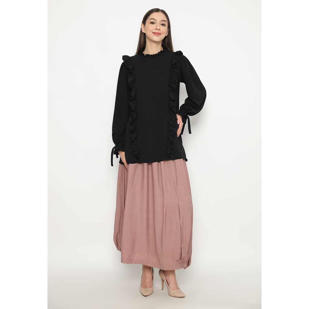 Heaven Sent - Baju Atasan Wanita Polos Ishana Blouse Black