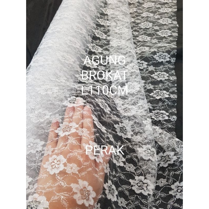 PER MTR Brokat Emas Brokat Perak Brokat putih , harga per 1 meter (lebar kain 110 cm)