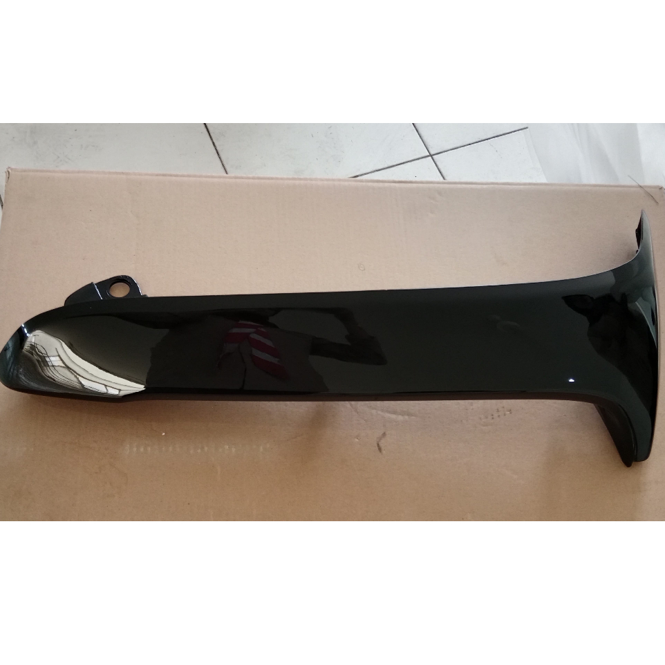 Leg Shield Kanan Sayap Luar Kanan HITAM Supra 100 64430-KEV-900FMB