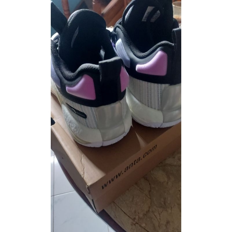 Sepatu Basket Anta BDO